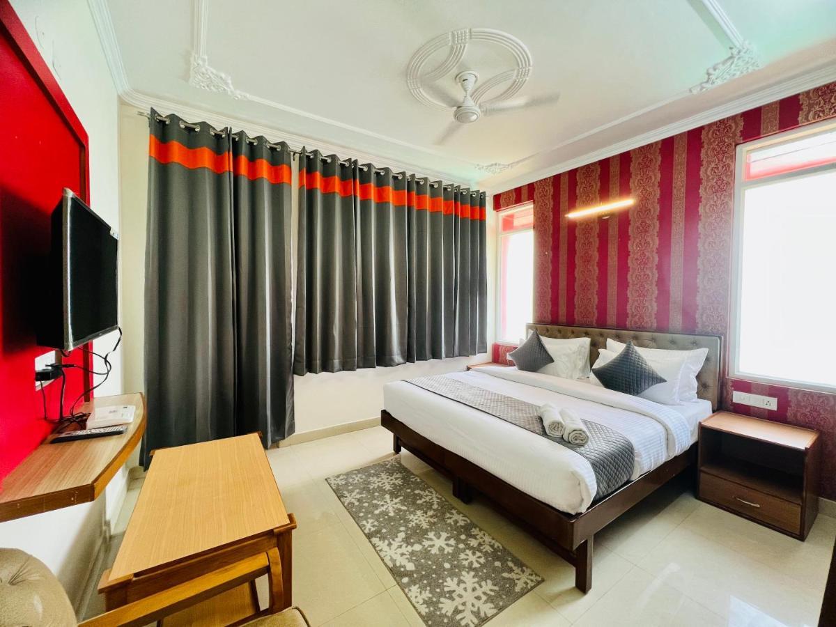 Live Free Hostel, Mcleodganj แมคลอยด์กันจ์ ภายนอก รูปภาพ