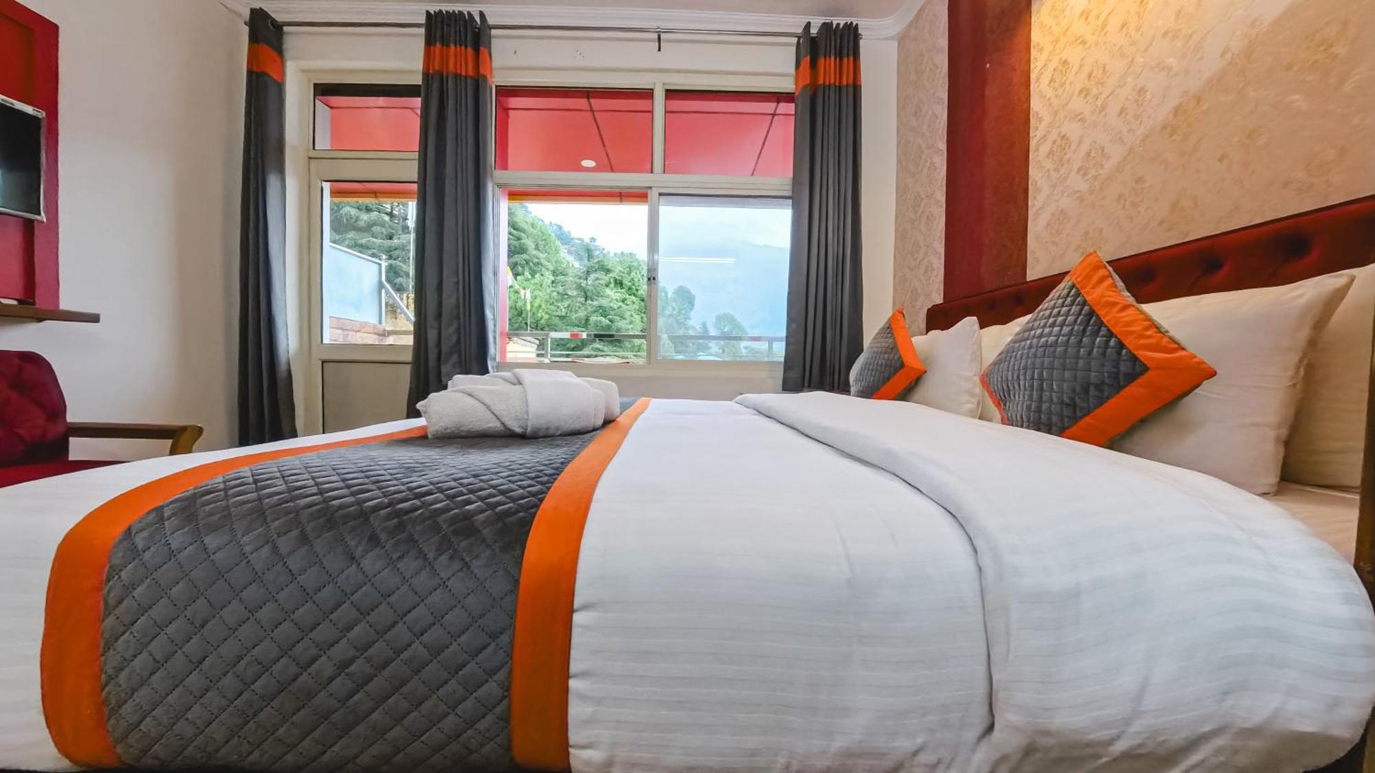 Live Free Hostel, Mcleodganj แมคลอยด์กันจ์ ภายนอก รูปภาพ