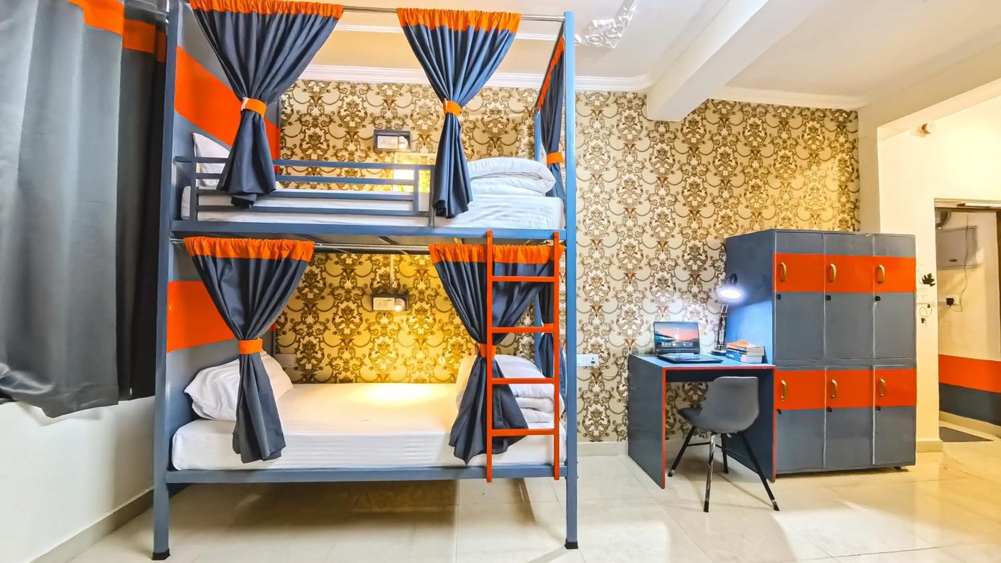 Live Free Hostel, Mcleodganj แมคลอยด์กันจ์ ภายนอก รูปภาพ